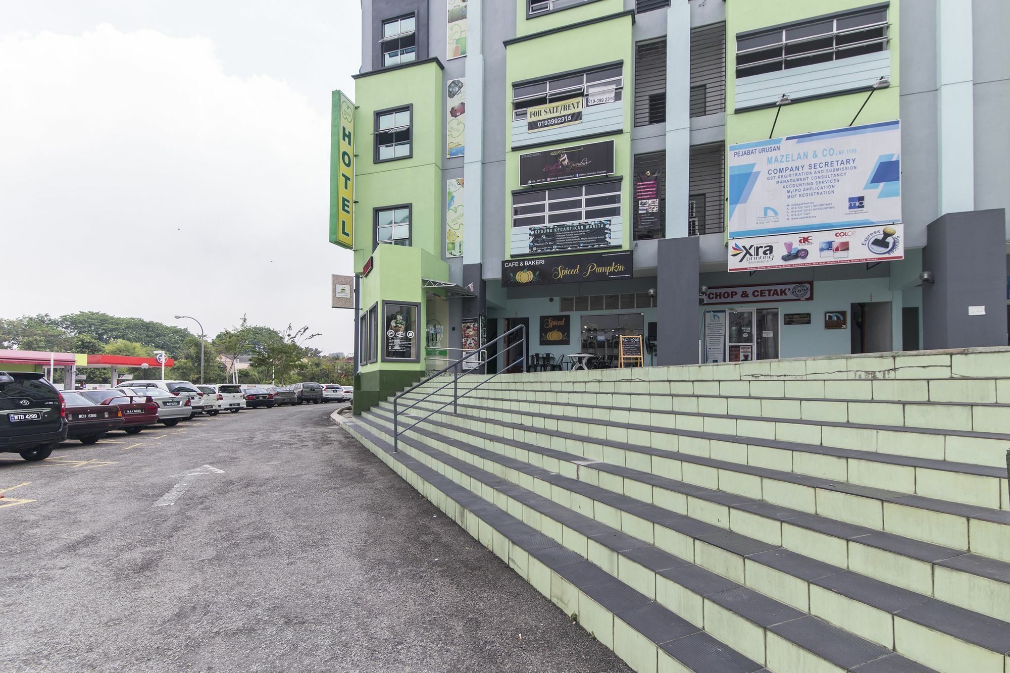 莎阿南苹果酒店 外观 照片
